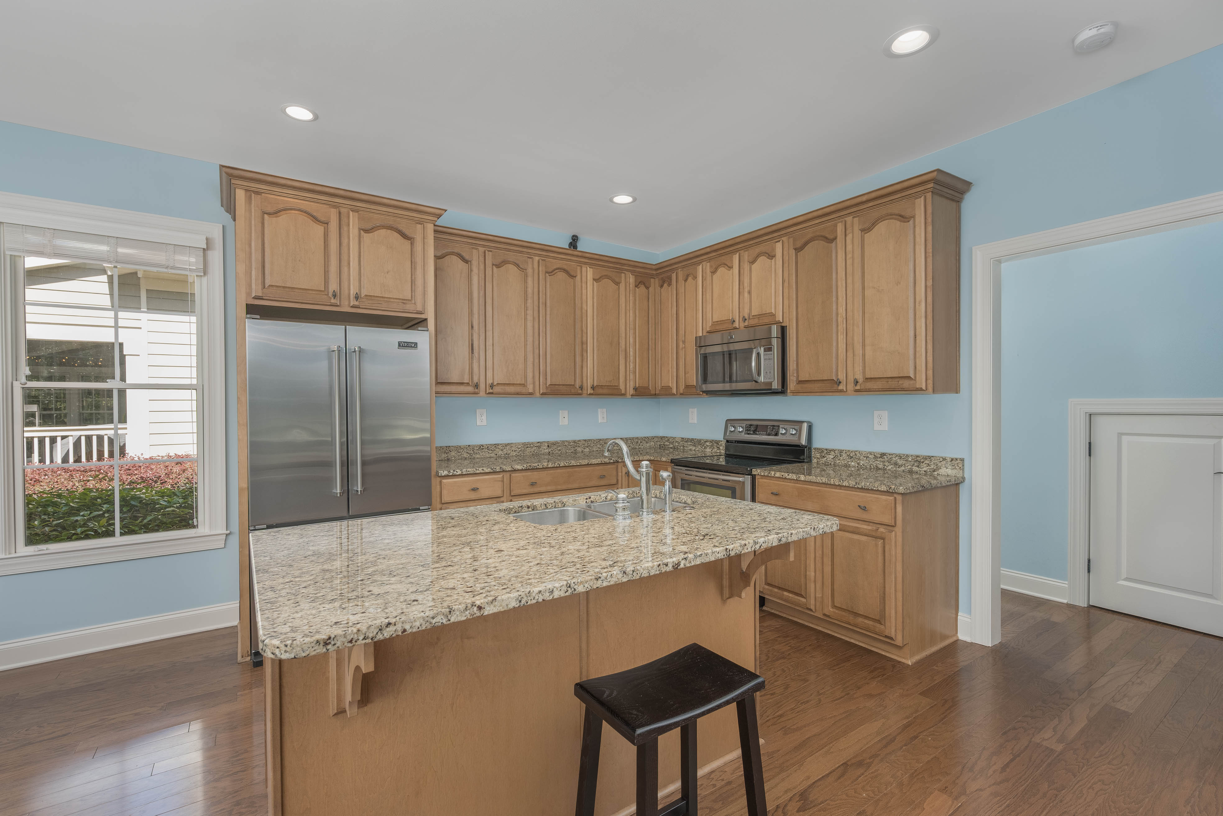 1031 Portside Court image 9